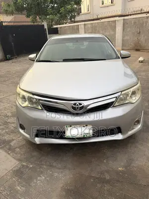 Toyota Camry 2012 Silver
