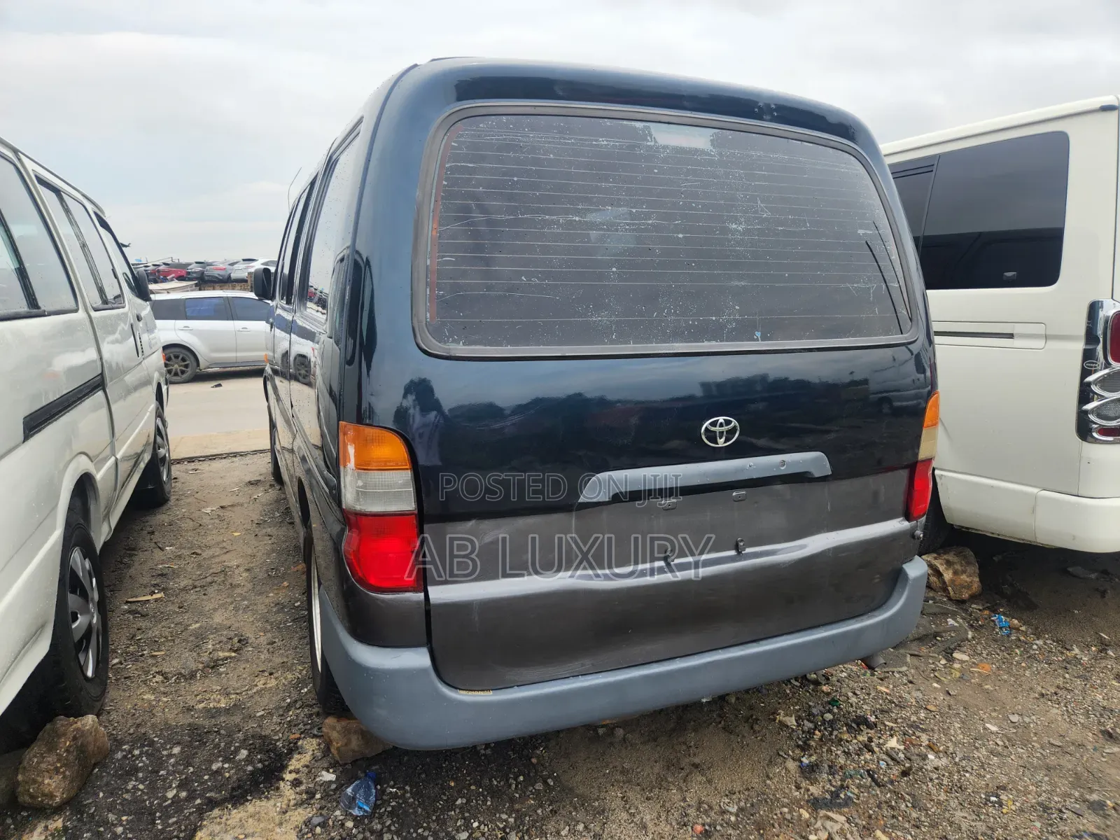 Toyota HiAce 2001 Blue