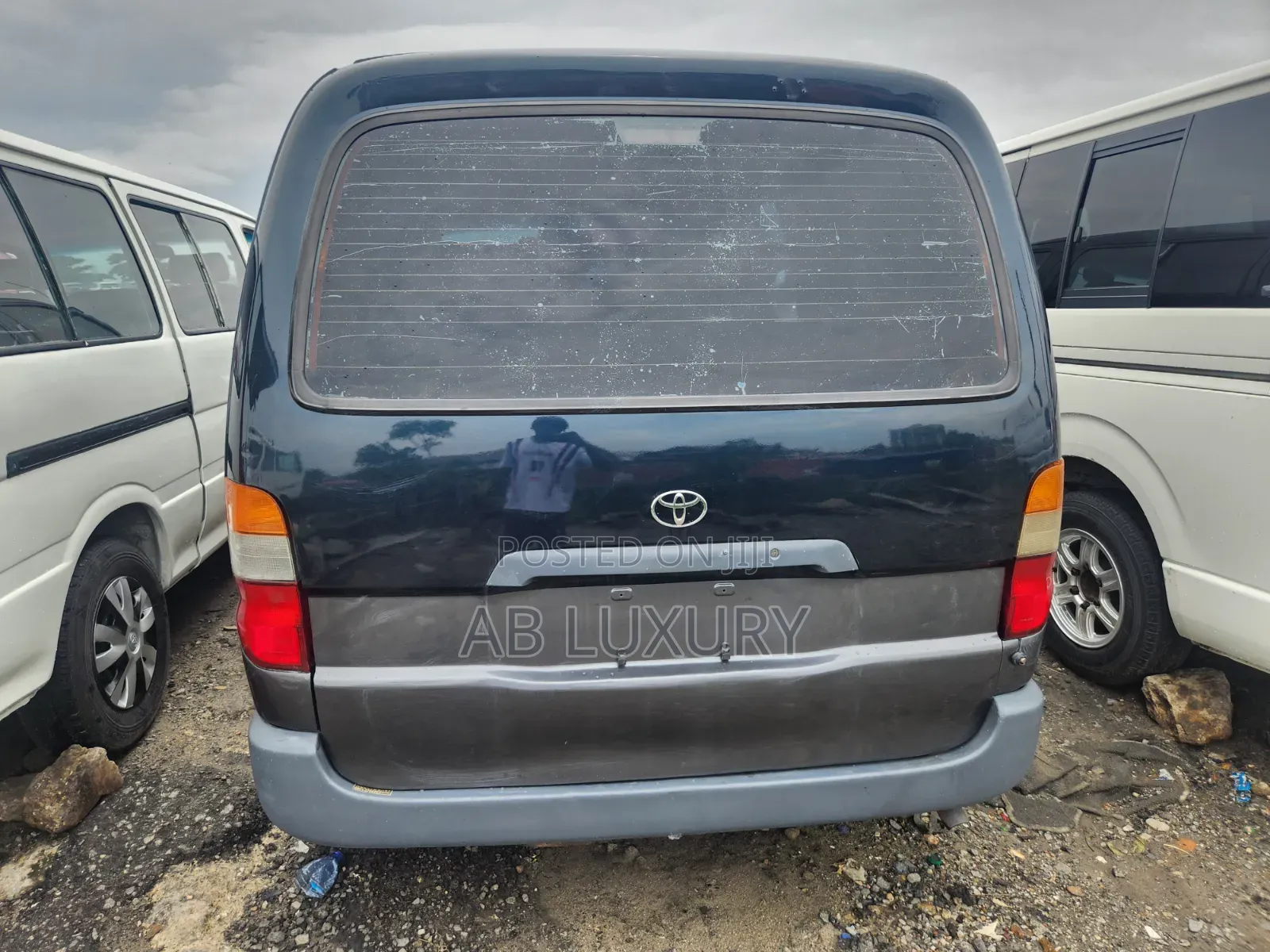 Toyota HiAce 2001 Blue