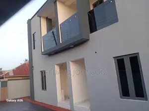 Furnished 2bdrm Duplex in Itesiwaju Estate,, Ologuneru for rent