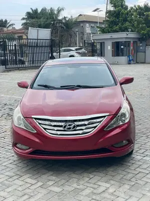 Hyundai Sonata 2012 Red
