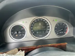 Mercedes-Benz GLK-Class 2011 Off white