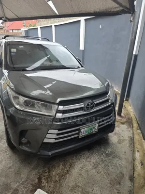 Toyota Highlander 2018 Green