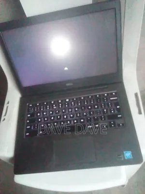 Laptop Dell Latitude 7420 4GB Intel Pentium SSD 16 GB