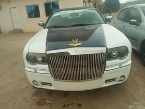 Chrysler 300 2012 White