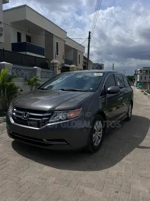 Honda Odyssey Touring 4dr Minivan (3.5L 6cyl 6A) 2015 Gray