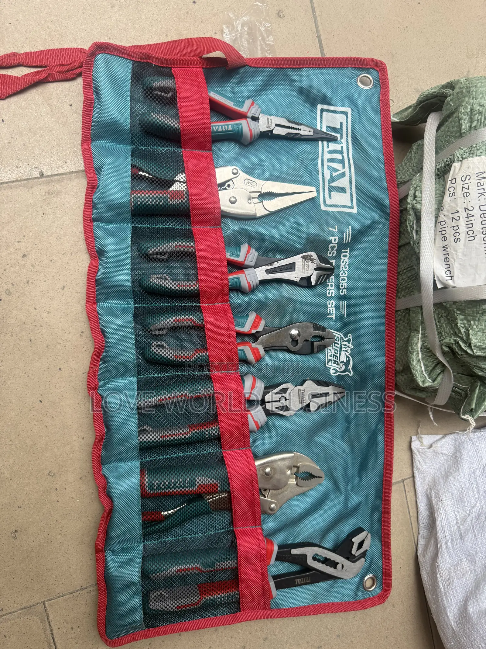 Total 7-Piece Pliers Set