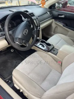 Toyota Camry LE 4dr Sedan (2.5L 4cyl 6A) 2012 Red
