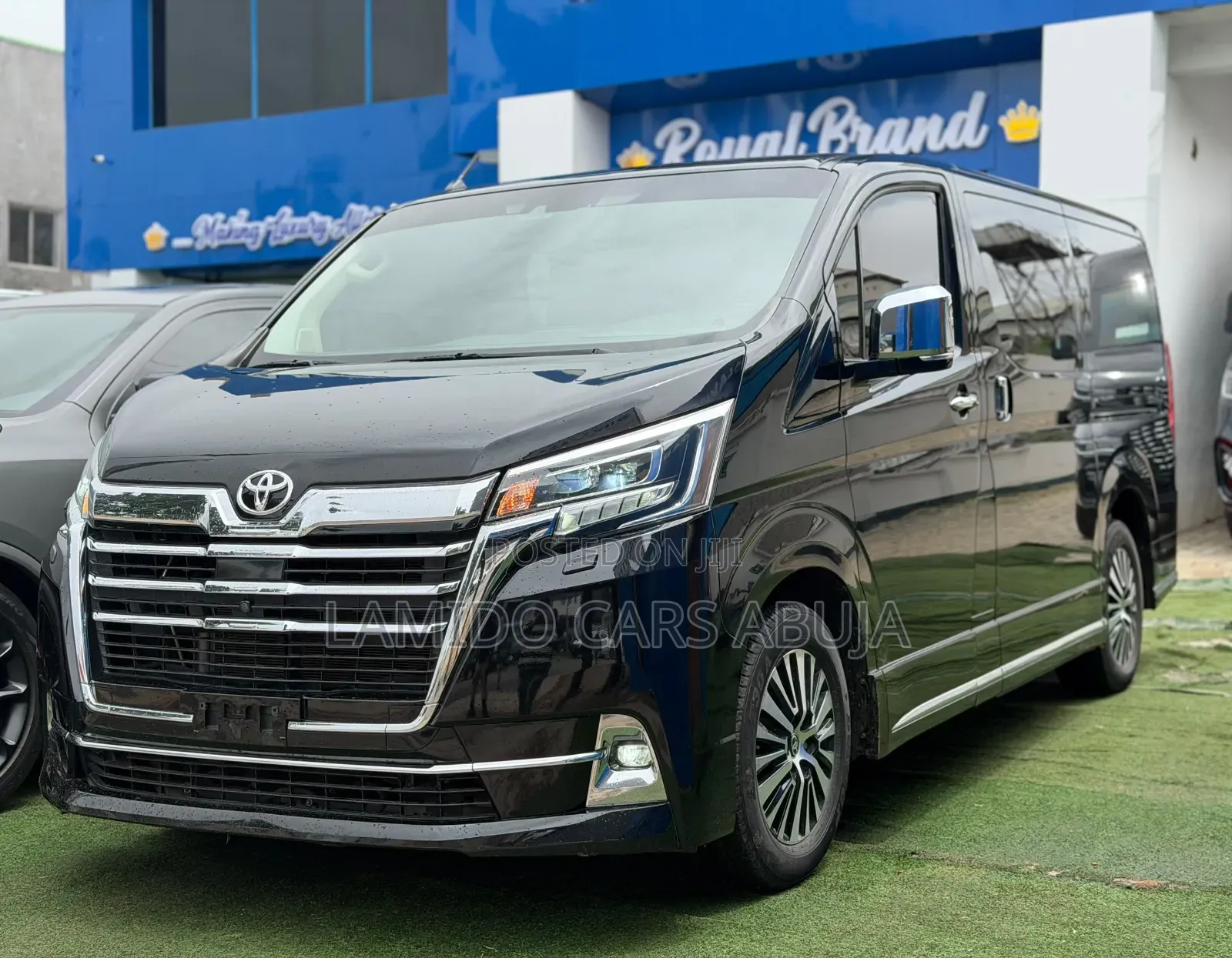 Toyota Granvia 2023 Black