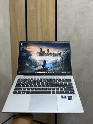 Laptop HP EliteBook 830 G9 16GB Intel Core i5 SSD 512GB