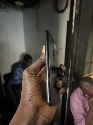 Apple iPhone 7 Plus 32 GB Black