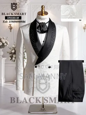 Black Fitted Suits for Men
