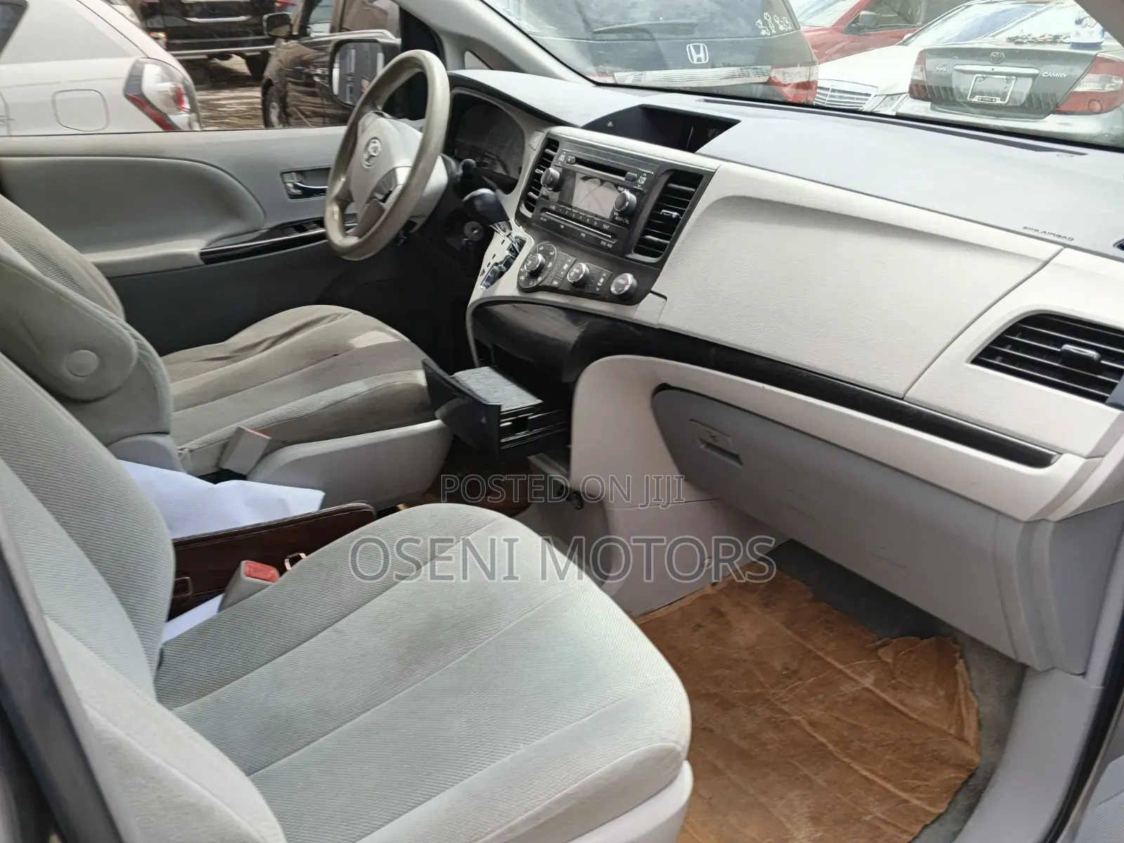 Toyota Sienna 2011 Gray