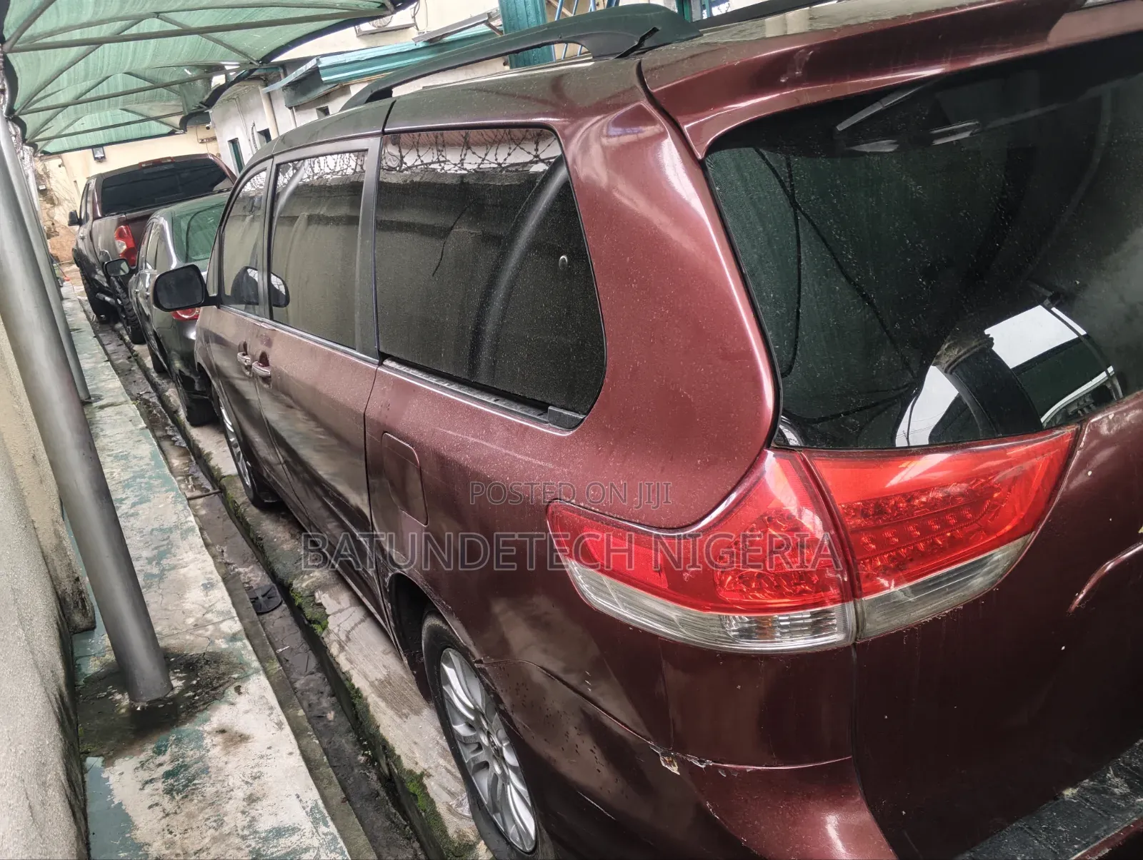 Toyota RAV4 2012 Red