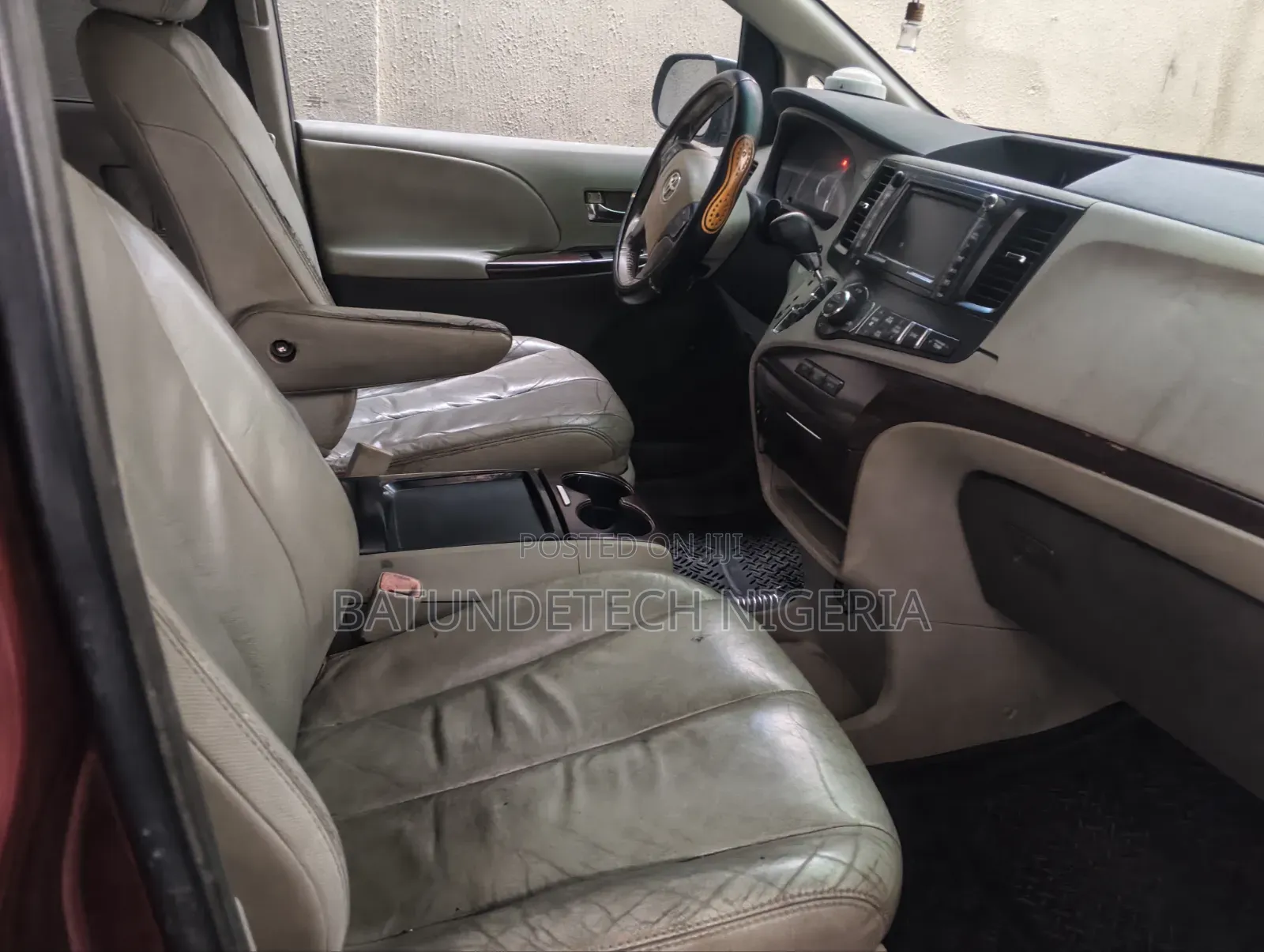 Toyota RAV4 2012 Red