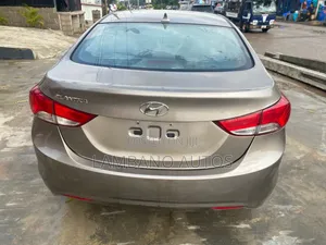 Hyundai Elantra 2012 Gray