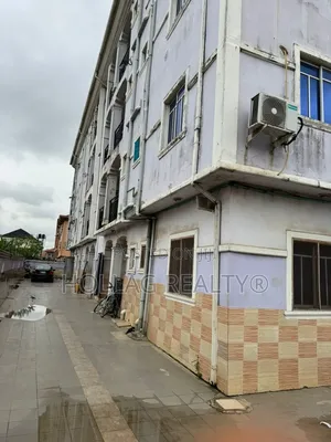 3bdrm Block of Flats in Ago Palace for sale