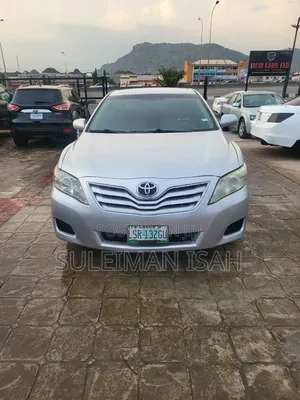 Toyota Camry 2010 Silver