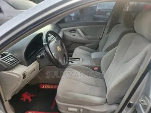 Toyota Camry 2010 Silver