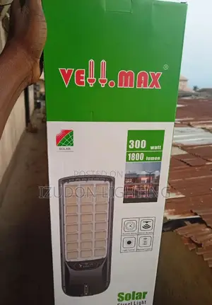 Quality 300 Watts Vellmax Solar Street Light