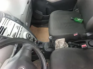 Toyota Yaris 1.5 Liftback 2008 Gray