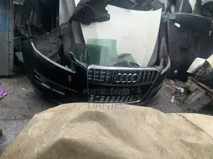 Audi Q7 2013 Front Bumper