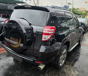 Toyota RAV4 2011 Black