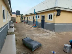 Furnished 9bdrm House in Burum for sale