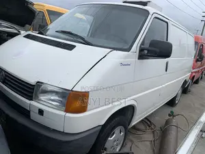 Volkswagen Transporter 2005 White