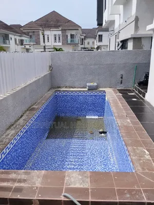 6bdrm House in White Oak Estate, for rent