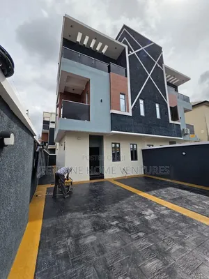 4bdrm Duplex in Medina for sale