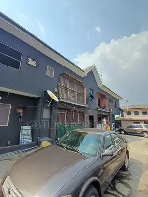 2bdrm Block of Flats in Elimgbu Off Tank, Elimbu for sale