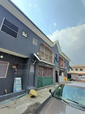 2bdrm Block of Flats in Elimgbu Off Tank, Elimbu for sale