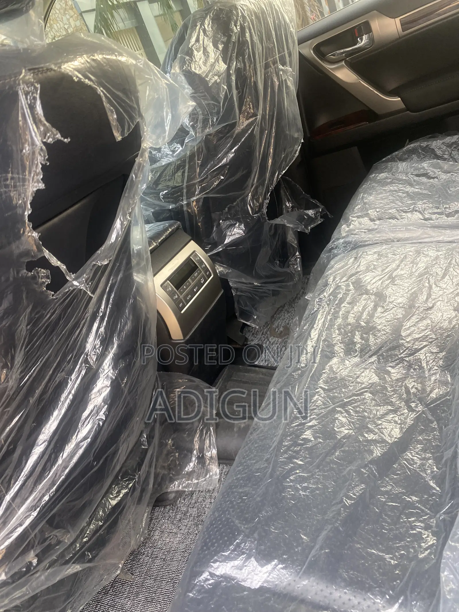 Lexus GX 2012 Silver