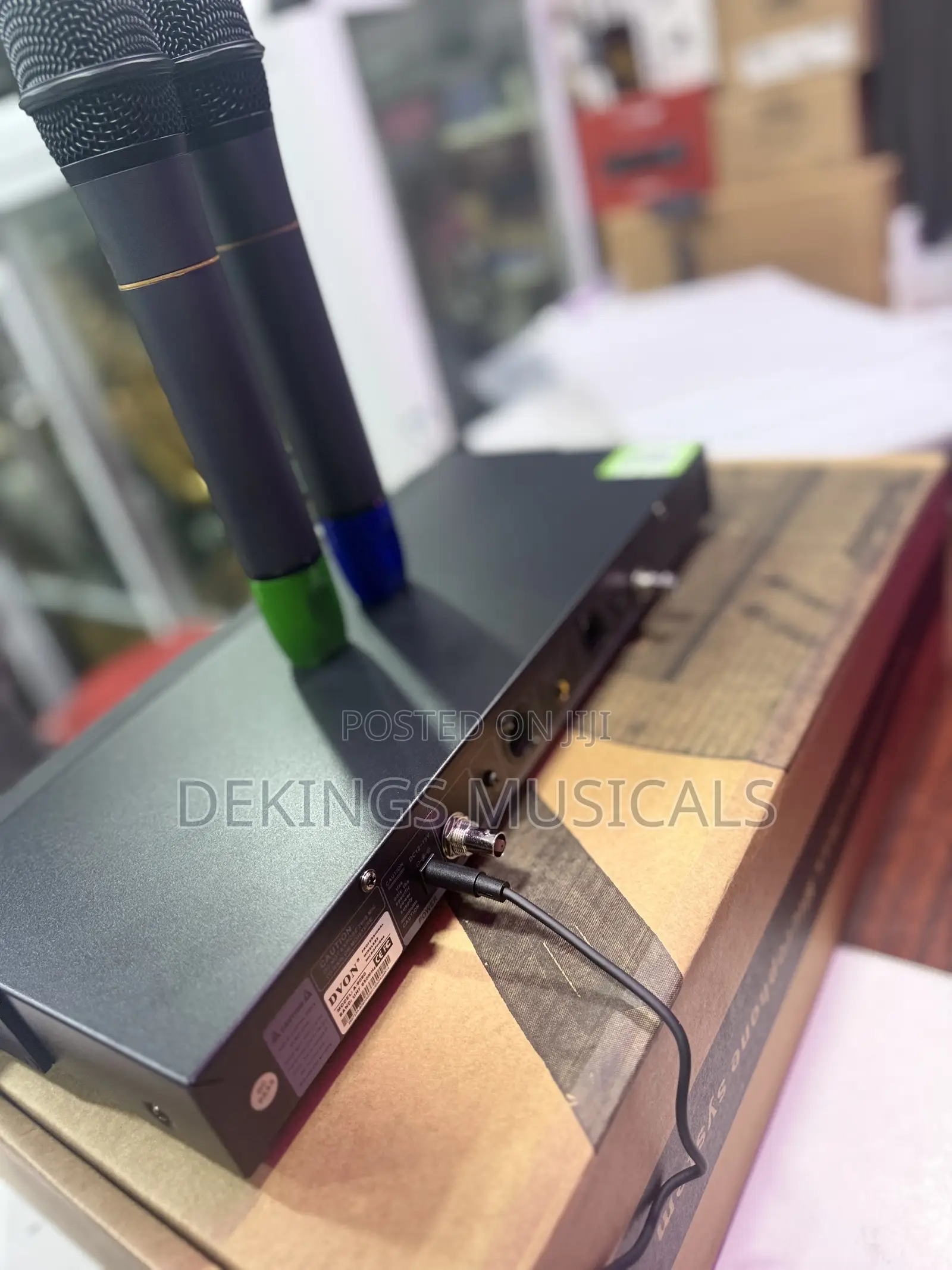 Professional Dvon Microphone 9090u