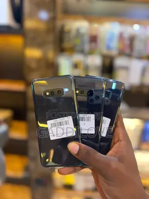New Samsung Galaxy S10e 128 GB Black