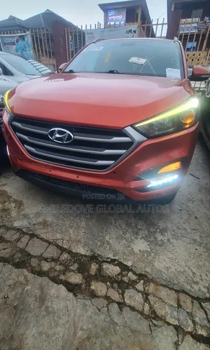 Hyundai Tucson 2017 Orange