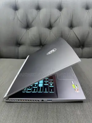 Laptop MSI GF75 Thin 16GB AMD Ryzen 7 SSD 512GB