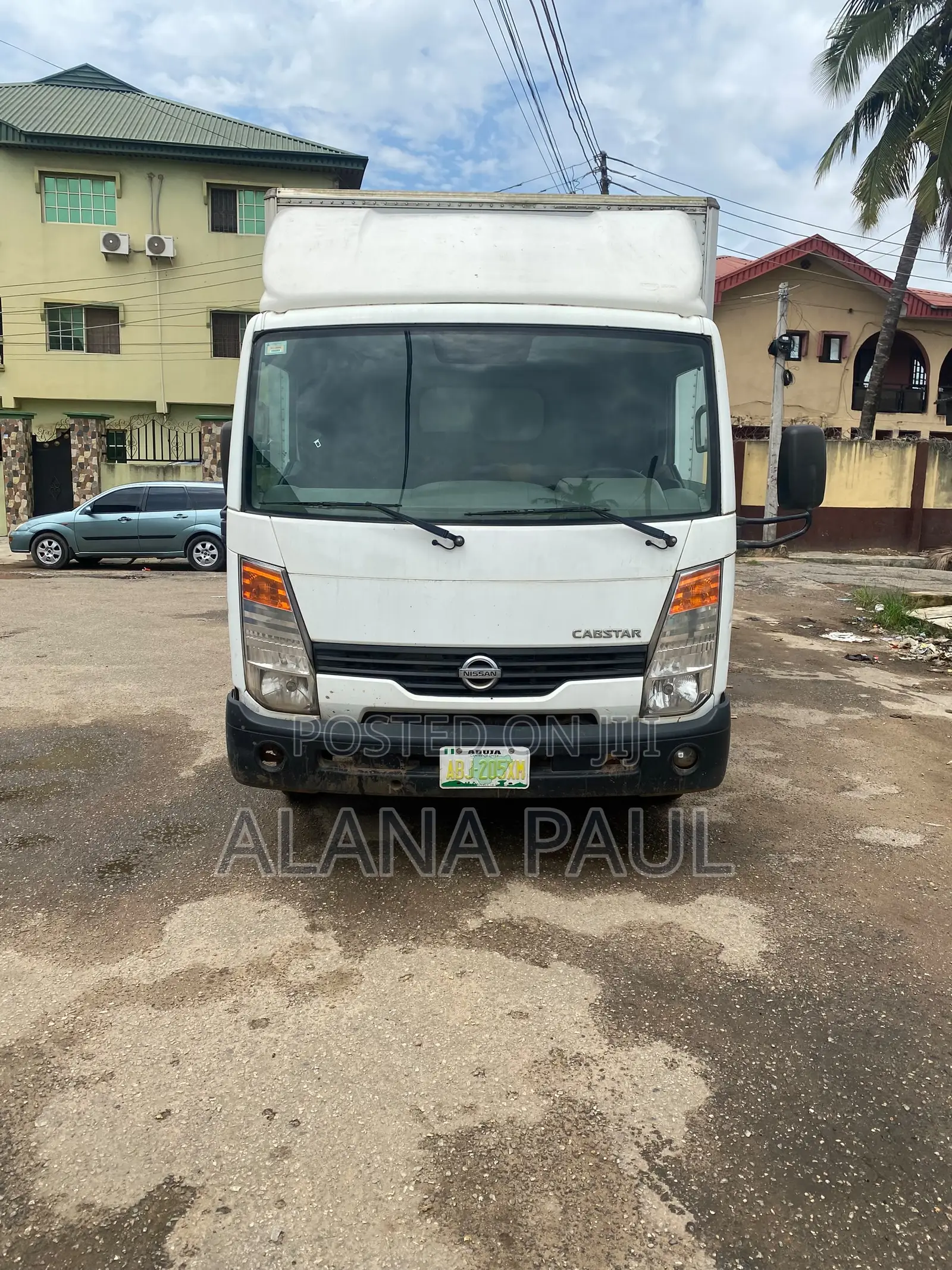 Nissan Caravan (Urvan) 2013 White