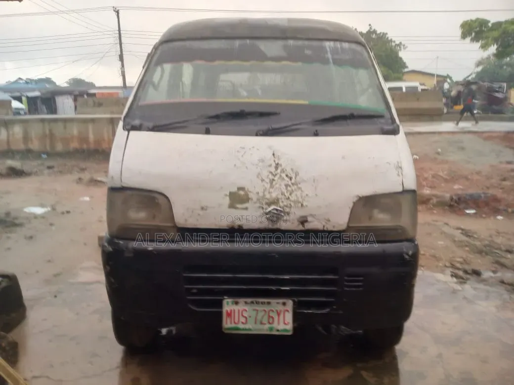 Suzuki Every 2005 White