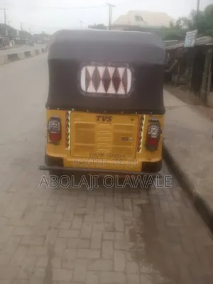 Volkswagen Transporter 2005 Yellow