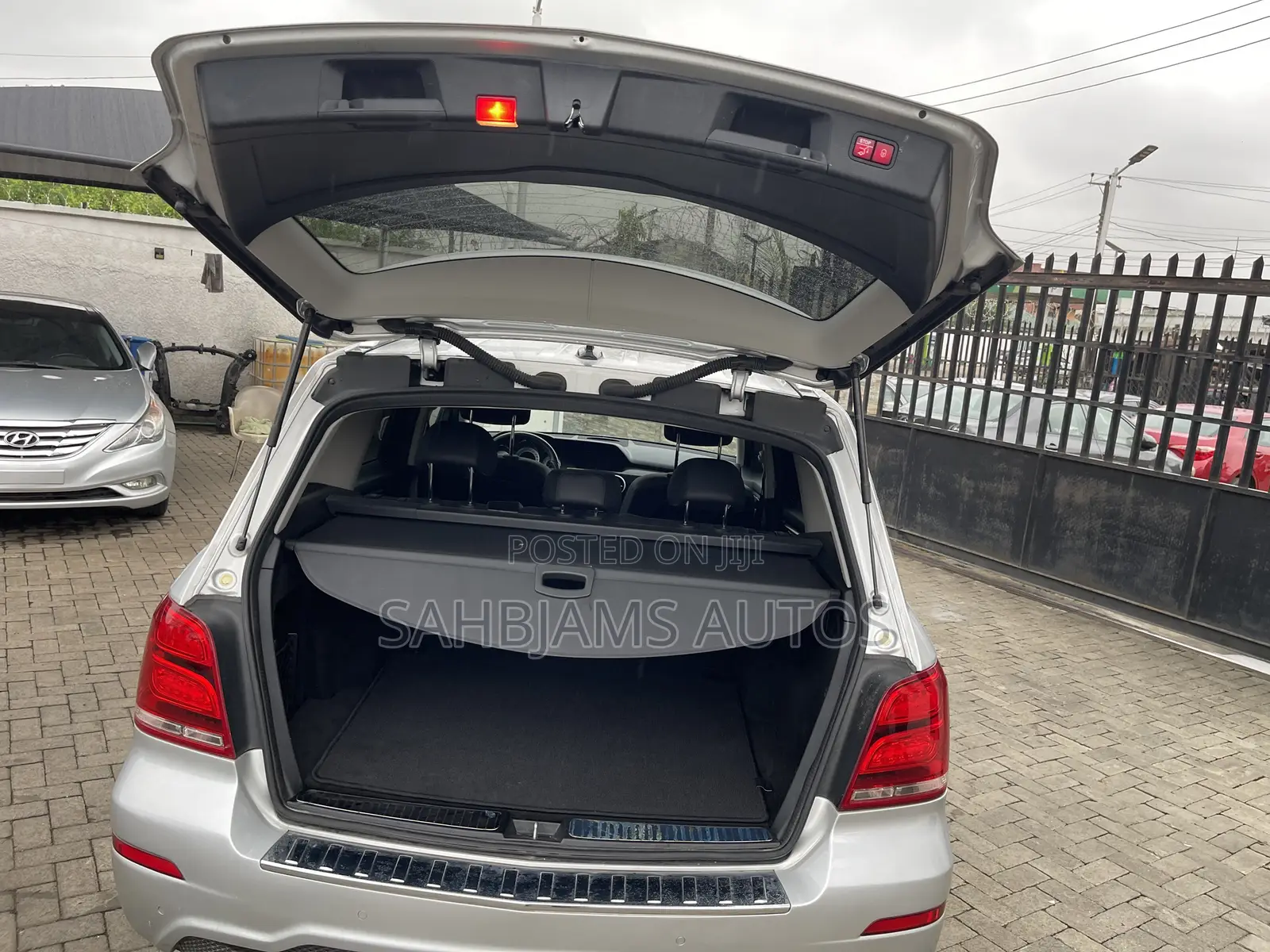 Mercedes-Benz GLK-Class 350 4MATIC 2013 Silver