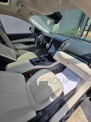 New Hongqi E-HS3 52.5 kWh AWD 2023 Black
