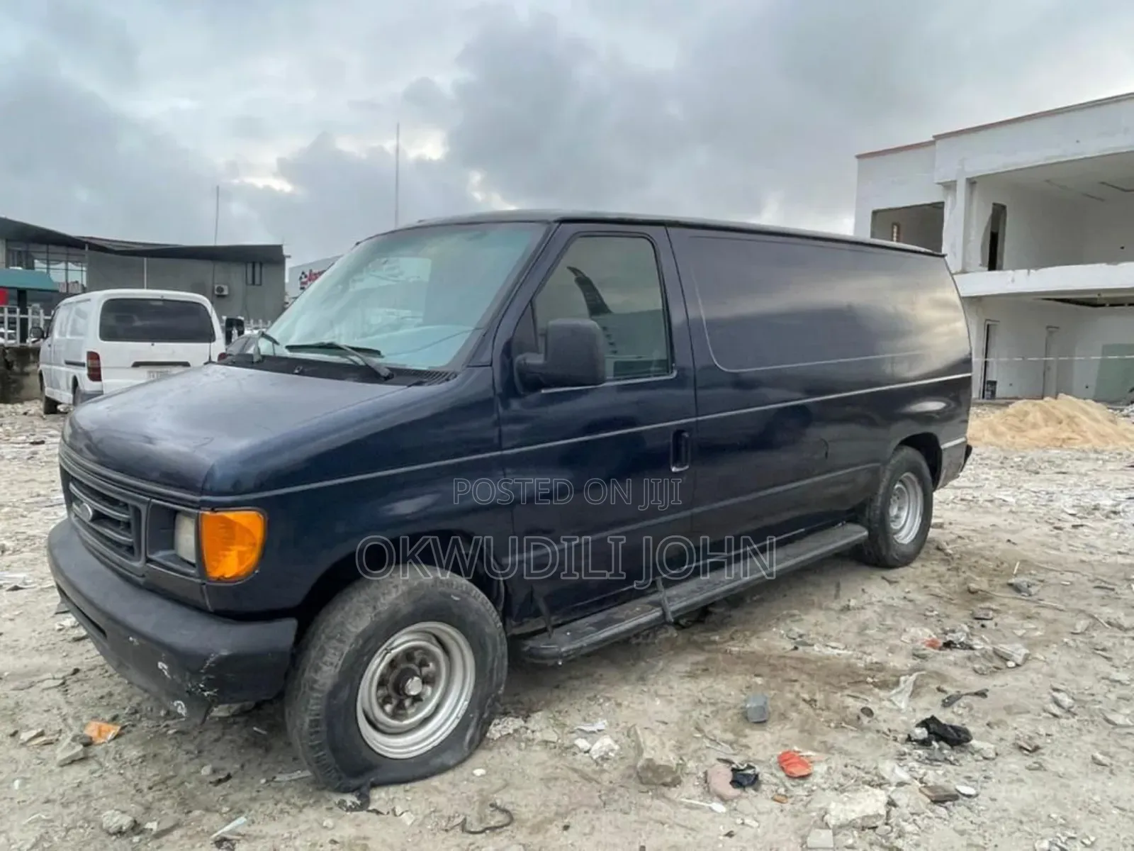 Ford E350 2007 Blue