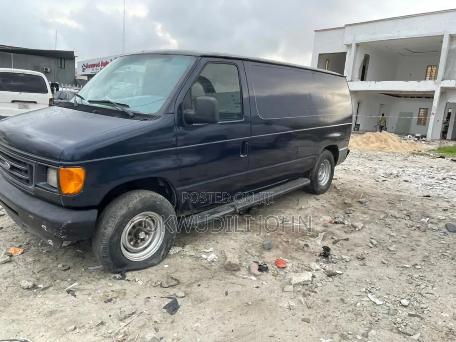 Ford E350 2007 Blue