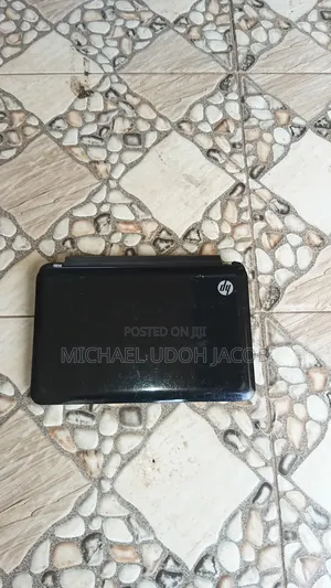 Laptop HP Mini 110 2GB Intel Pentium SSD 72GB