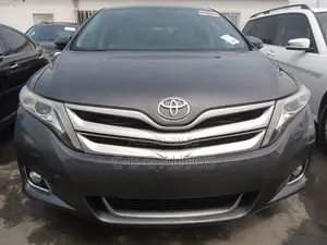 Toyota Venza Limited AWD V6 2013 Brown
