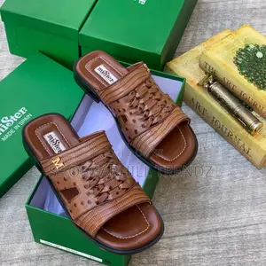 Premium Mister Palm Slippers | Modern Comfort Style