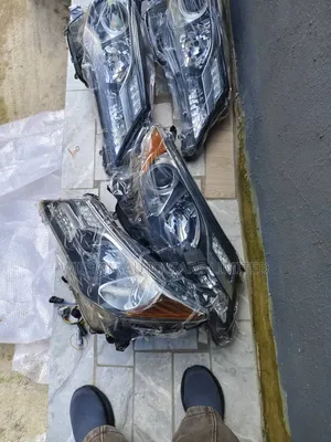 Headlights Rav 4 2014 Model Available