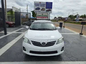 Toyota Corolla 2011 White